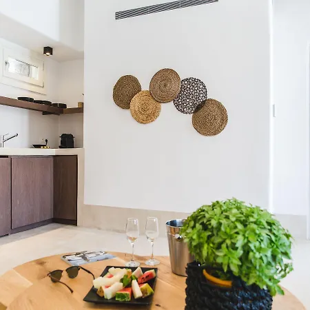 ホテル Nimbus My Aktis スーパーパラダイスビーチ